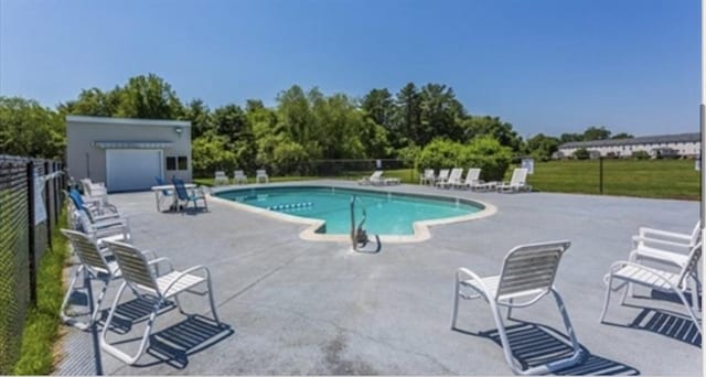 9 Lydon Ln Unit D2, Halifax, MA 02338 - community pool with a patio