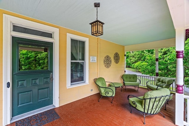 104 Main St, Topsfield, MA 01983 - entrance to property with a porch