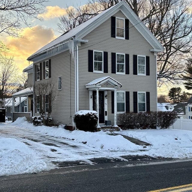 view of front of house