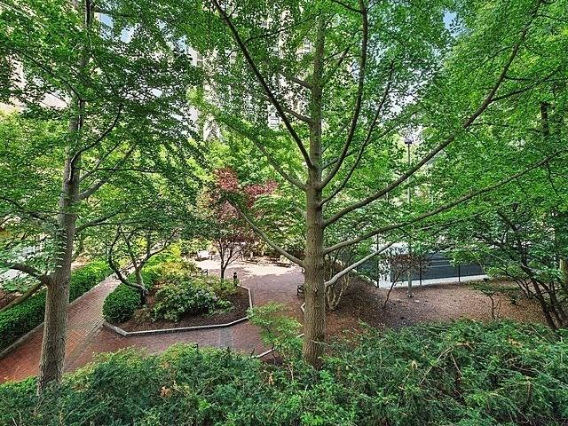 2 Hawthorne Pl Unit 2E & 2F, Boston, MA 02114 - view of yard