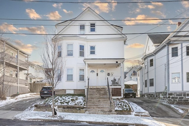 view of front of home