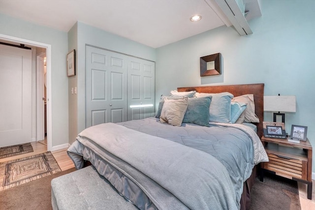 bedroom featuring a closet