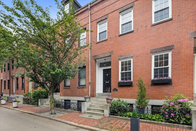 9 Bond St, Boston, MA 02118 - view of building exterior