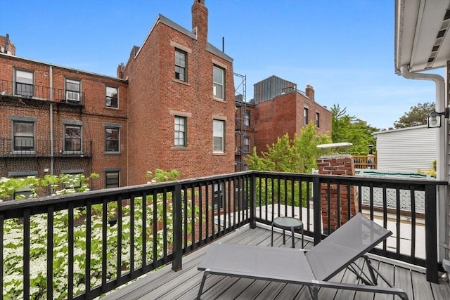 9 Bond St, Boston, MA 02118 - view of wooden deck