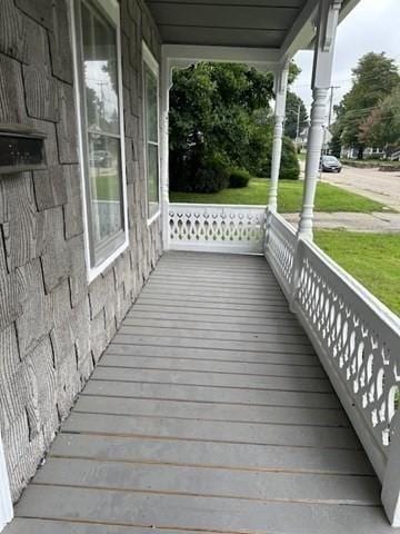 678 School St, Webster, MA 01570 - view of porch