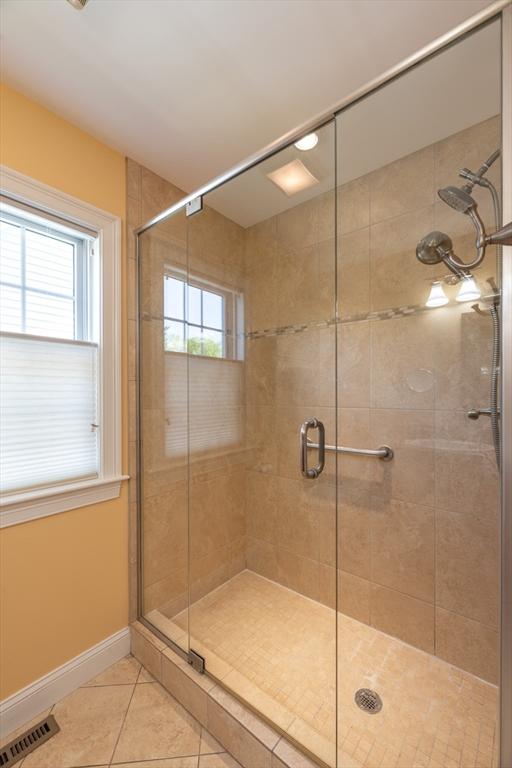 20 Bridge Rd Unit 8, Northampton, MA 01062