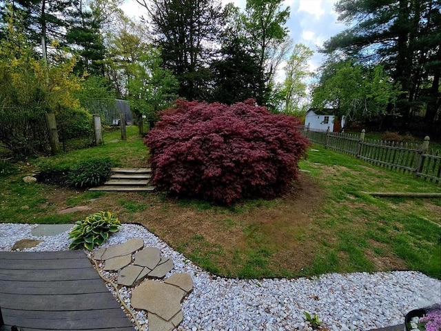 view of yard featuring fence