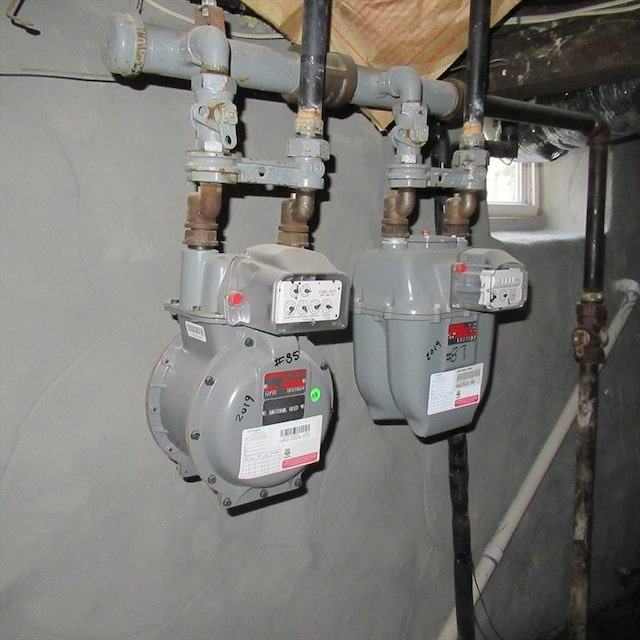 85-87 Belrose Ave, Lowell, MA 01852 - view of utility room