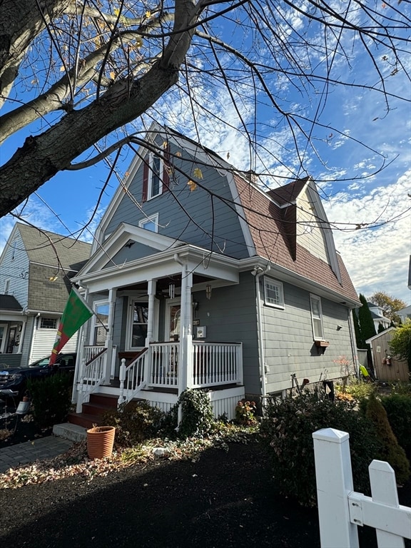 view of front of property with a porch