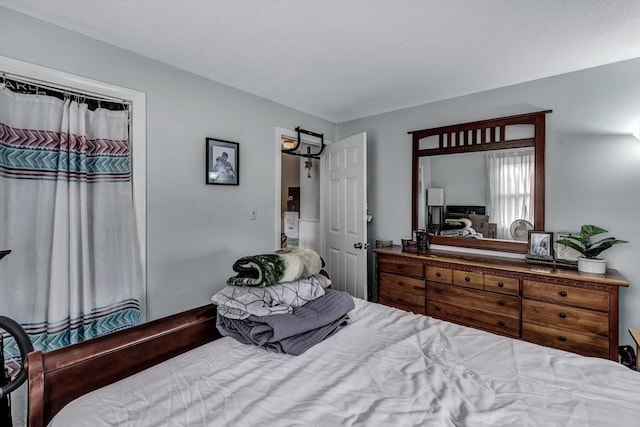 bedroom featuring a closet