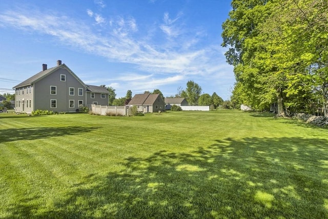 685 Main St, Wilbraham, MA 01095 - view of yard