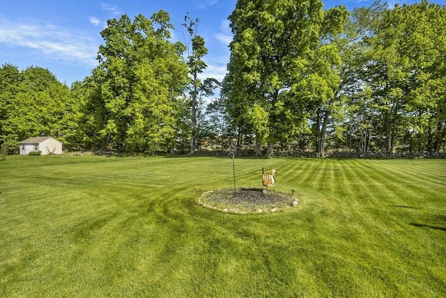 685 Main St, Wilbraham, MA 01095 - view of green lawn
