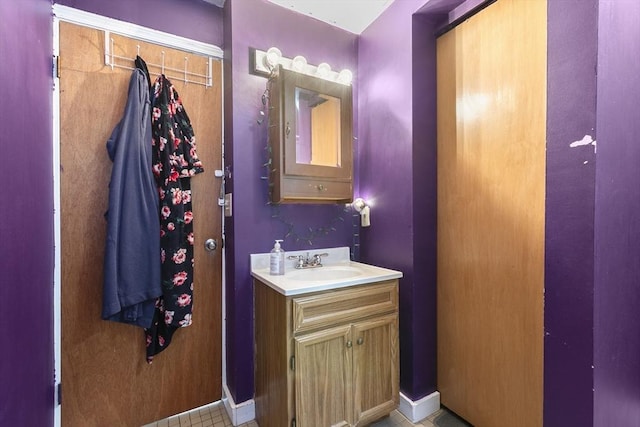 4 Myrtle Sq, Gloucester, MA 01930 - bathroom with vanity