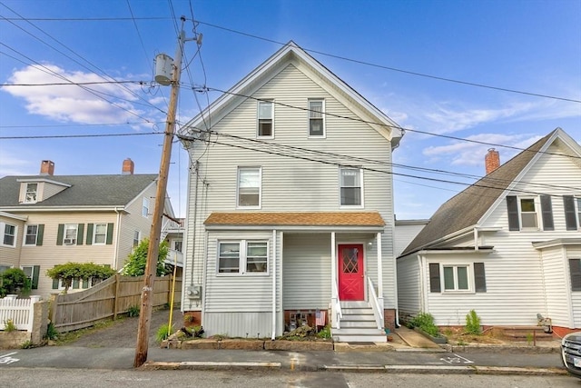 4 Myrtle Sq, Gloucester, MA 01930 - view of front of property with entry steps
