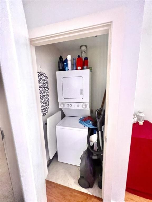 234 Causeway St Unit 723, Boston, MA 02114 - laundry area with stacked washer and clothes dryer