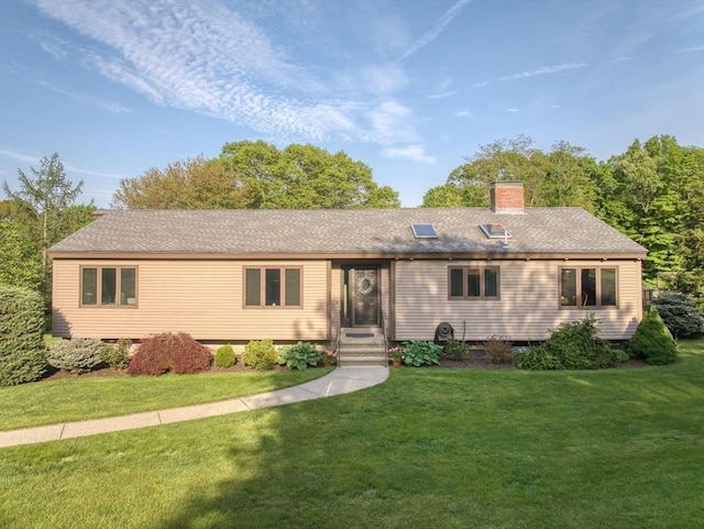 34 Marlboro St, Hudson, MA 01749 - ranch-style house with a front yard, a chimney, crawl space, and a shingled roof