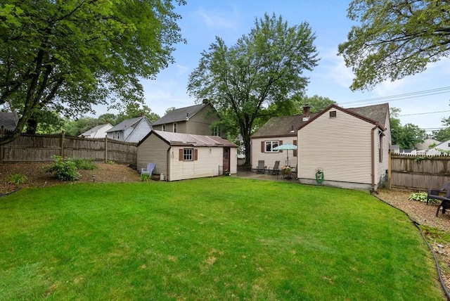97 Connecticut Ave, Springfield, MA 01104 - fenced backyard featuring an outdoor structure