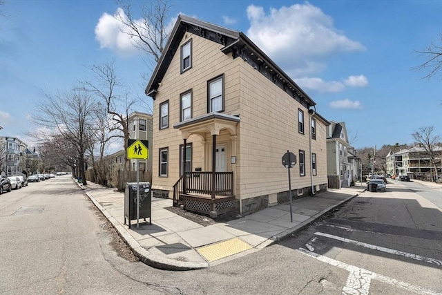 view of front of property featuring a residential view