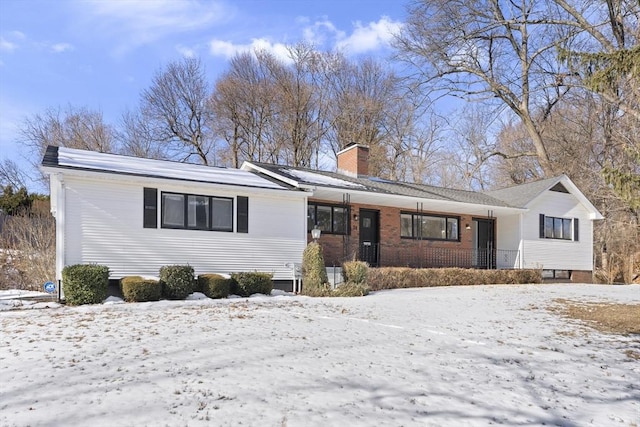 view of front of property