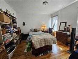 7 Kensington Rd, Worcester, MA 01602 - bedroom with wood finished floors