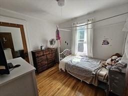 7 Kensington Rd, Worcester, MA 01602 - bedroom with wood finished floors
