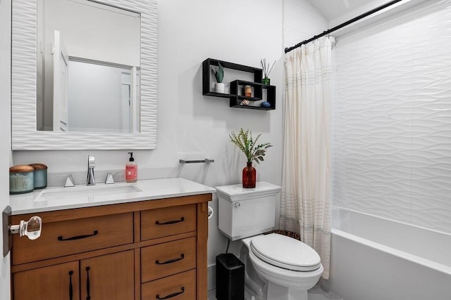 full bath with shower / tub combo, vanity, and toilet