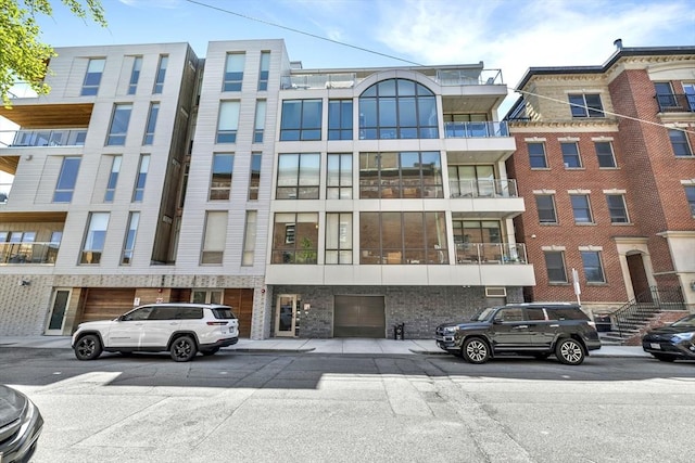 531-533 E 2nd St Unit 202, Boston, MA 02127 - view of apartment building / complex