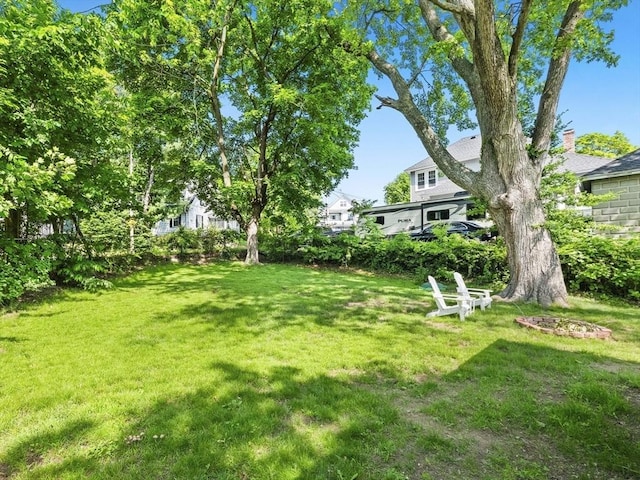 307 Boutelle St, Fitchburg, MA 01420 - view of green lawn