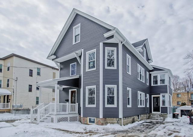 view of front of house