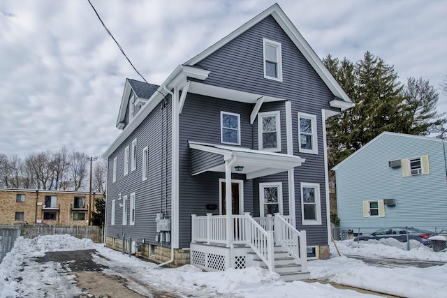 view of front of house