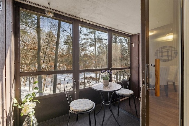 view of sunroom / solarium