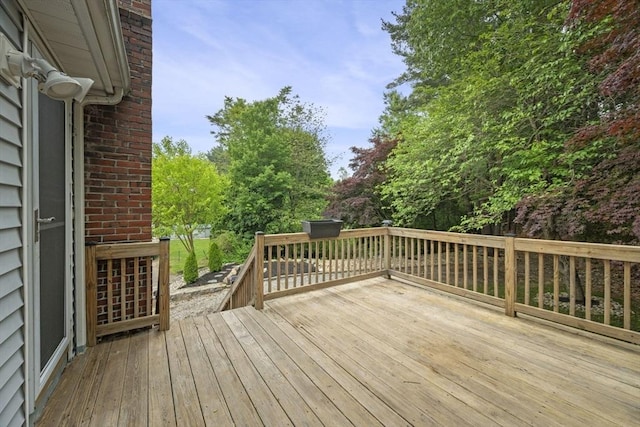 5 Ledgewood Rd, Saugus, MA 01906 - view of wooden terrace