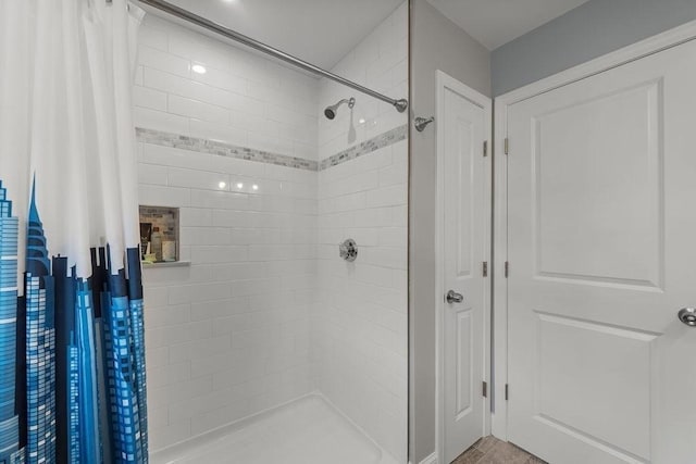 15 Spadina, Warwick, RI 02889 - bathroom featuring a tile shower and a closet
