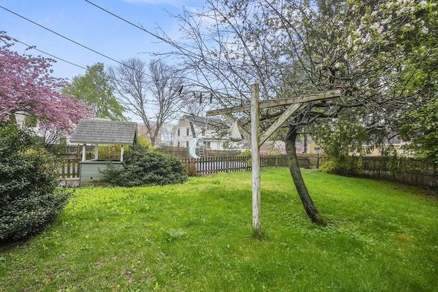 3 Norman Ave, Newburyport, MA 01950 - view of yard