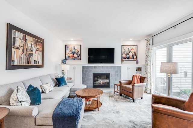51 Tinkers Blf Unit 51, Plymouth, MA 02360 - living area featuring a fireplace