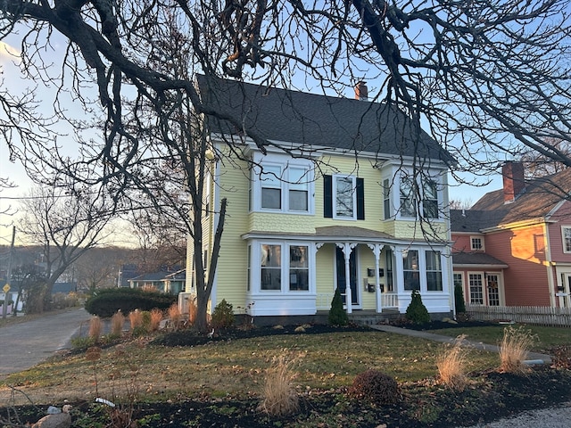 view of front facade featuring covered porch