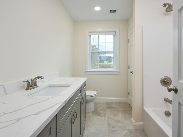 full bath featuring visible vents, toilet, vanity, and baseboards