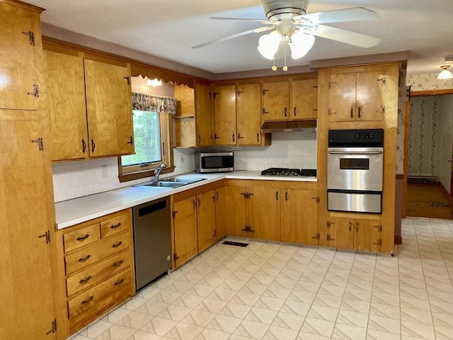 68 Briarbrook Dr, Seekonk, MA 02771 - kitchen featuring stainless steel appliances, a sink, a warming drawer, a ceiling fan, and light countertops