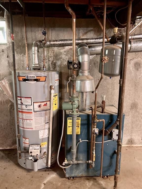 68 Briarbrook Dr, Seekonk, MA 02771 - utility room featuring water heater