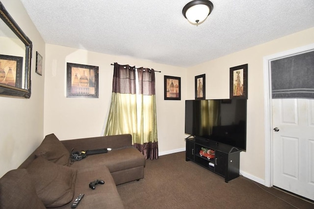 855 Liberty St, Springfield, MA 01104 - carpeted living area with baseboards and a textured ceiling