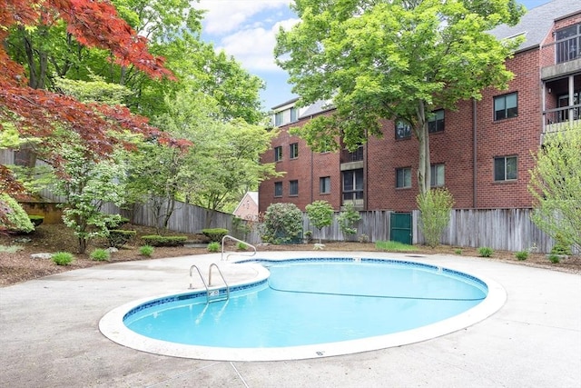 666 Main St Unit 206, Winchester, MA 01890 - view of pool