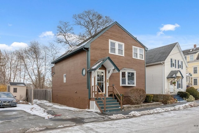 view of front of property