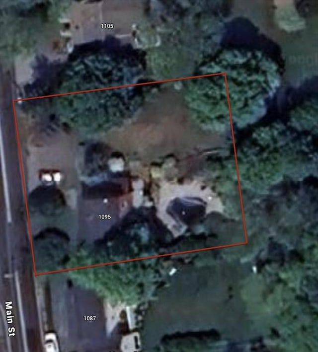 1095 Main St, Hanover, MA 02339 - aerial map of property and surrounding area featuring property parcel outlined