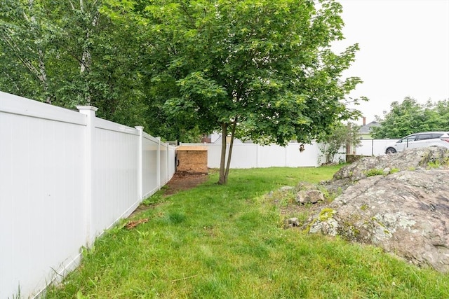 263 Jefferson Ave, Salem, MA 01970 - view of yard