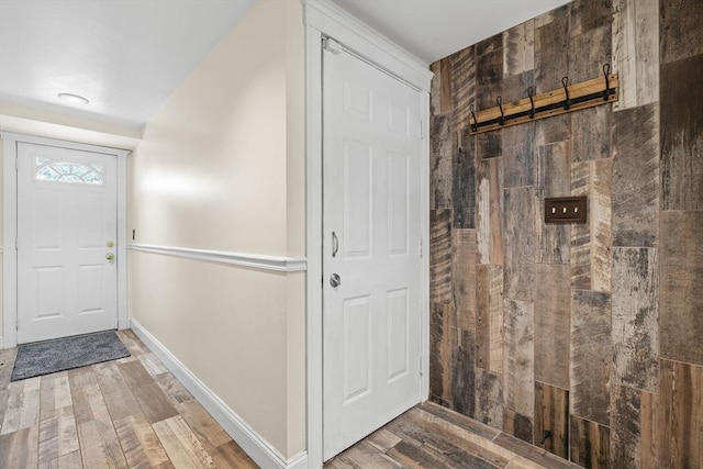 103 Claybourne Unit 103, Boston, MA 02124 - foyer entrance with wood finished floors and baseboards