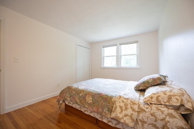 286 Mountain St, Sharon, MA 02067 - bedroom featuring wood finished floors and baseboards