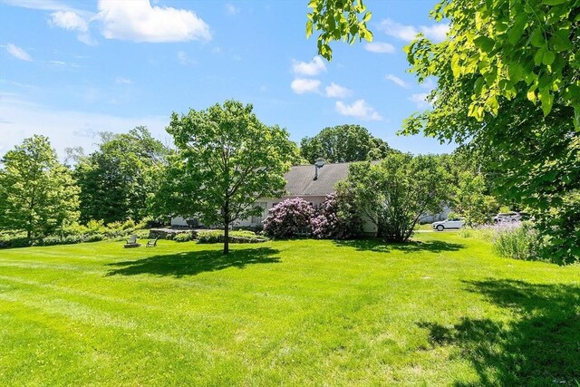 34 Fletcher Ln, Littleton, MA 01460 - view of green lawn