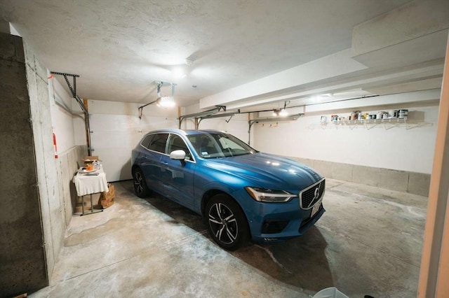 20 Warner Rd, Townsend, MA 01469 - view of garage
