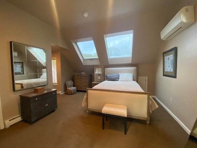 bedroom featuring baseboard heating, vaulted ceiling, a wall mounted air conditioner, and carpet flooring