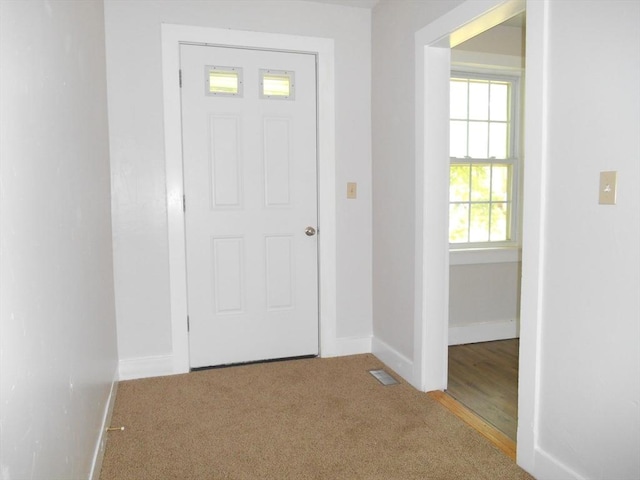 23 Trafalgar Sq Unit 23, Barre, MA 01005 - foyer entrance featuring baseboards